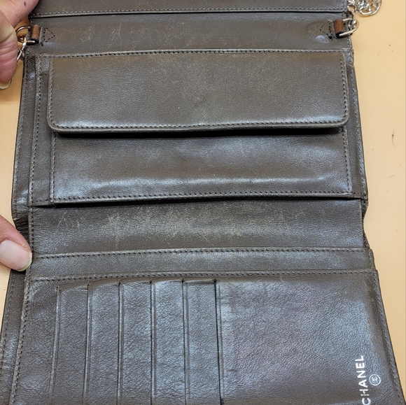 Authentic Chanel Wallet on Chain - Picture 4 of 14